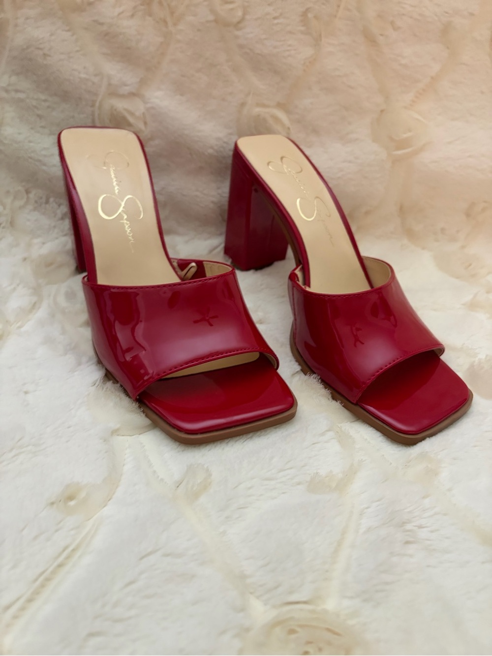 GORGEOUS ❤️🚨 Red Block Heel Sandals - Women's Stylish Jessica Simpson Heels - Picture 7 of 10